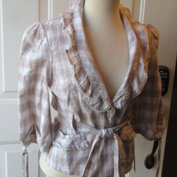 NWT Tan and White Plaid Ruffled Peplum Belted Jacket by Jolt Size M - Picture 2 of 15